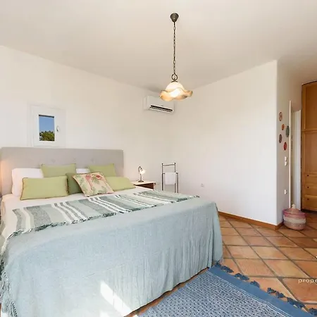 6br With Private Pool, 4 Baths & Garden -padma