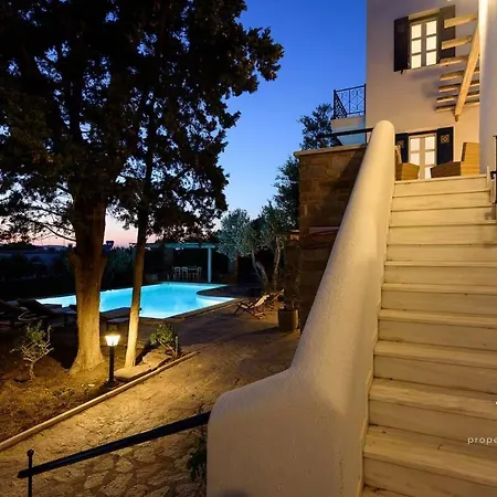 6br With Private Pool, 4 Baths & Garden -padma Angairia