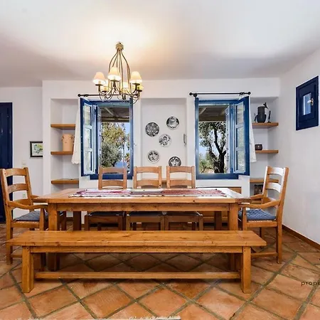 6br With Private Pool, 4 Baths & Garden -padma Apartment Angairia