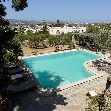 Apartment 6br With Private Pool, 4 Baths & Garden -padma *
