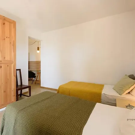 Apartment 6br With Private Pool, 4 Baths & Garden -padma Angairia