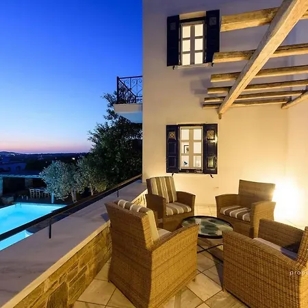 Apartment 6br With Private Pool, 4 Baths & Garden -padma Angairia